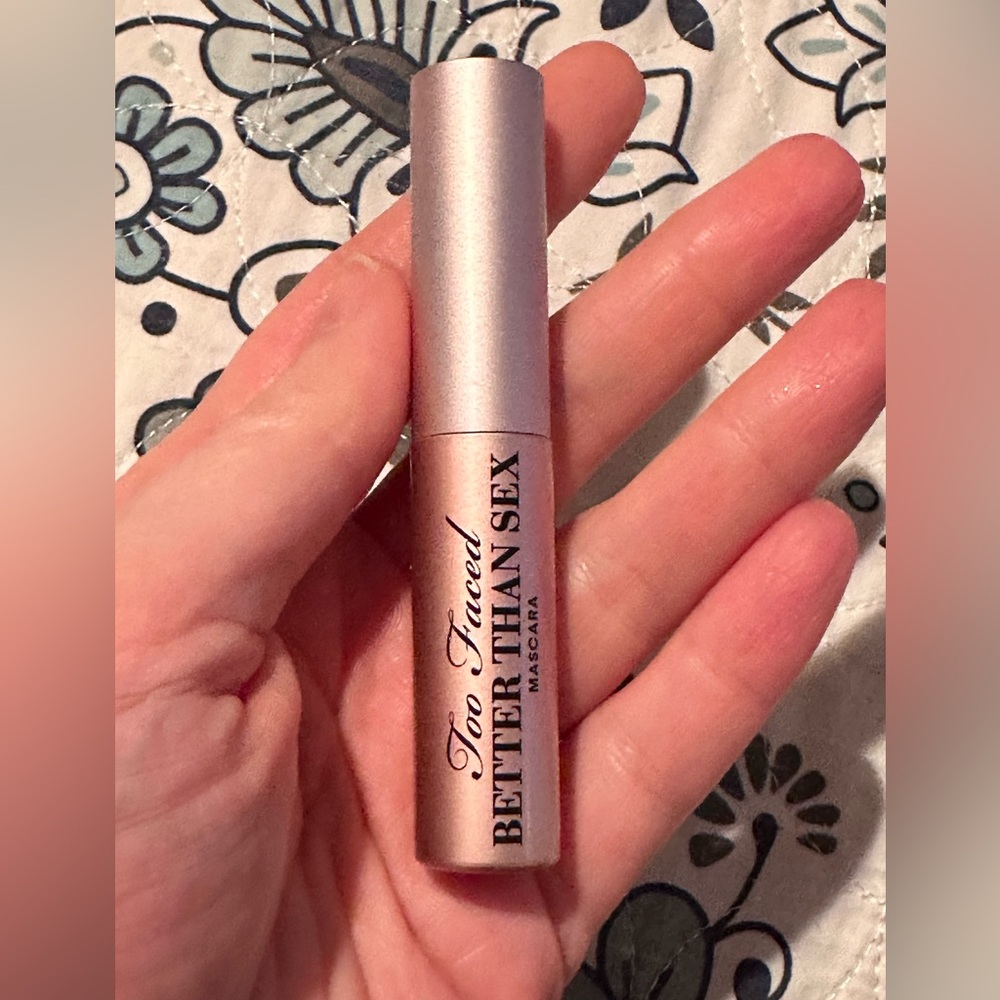 Too Faced Better Than S#x mini mascara